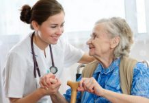 איך ניתן להבחין שסבתא צריכה טיפול סיעודי - חברת סיעוד אור בלב