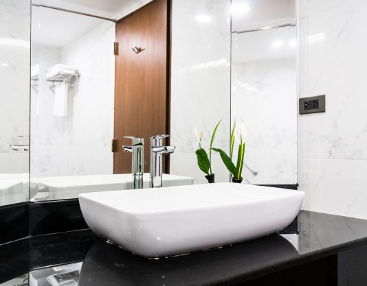 איך בוחרים ארונות אמבטיה?