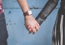 תקשורת זוגית מקרבת