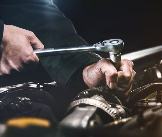 מחירים ושירותים לרכב שלך: כל מה שצריך לדעת על ריפוד לרכב מחיר, צמיגי קומו, ו-תוסף דלק k44